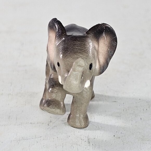 Hagen Renaker Elephant Baby Miniature Figurine Matte *Repaired* - Picture 3 of 11